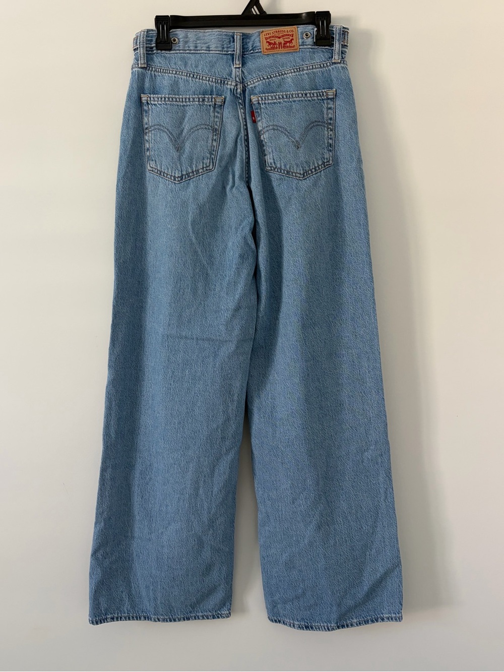 Levi’s Cinch Baggy Light Weight High Rise Wide Leg Denim Jeans Medium Wash 27 - Picture 4 of 10